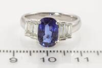 2.43ct Sapphire and Diamond Ring - 2