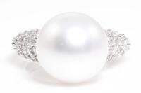 12.0mm South Sea Pearl & Diamond Ring