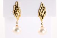 Cultured Pearl Earrings