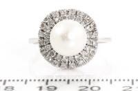 Pearl and Diamond Ring - 2