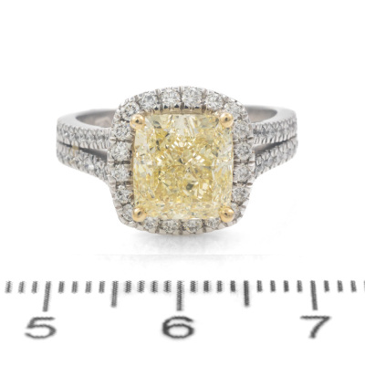 3.03ct Fancy Yellow Diamond Ring GIA SI2 - 2