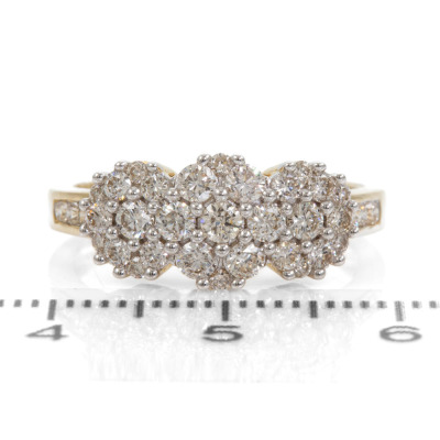 0.90ct Diamond Dress Ring - 2