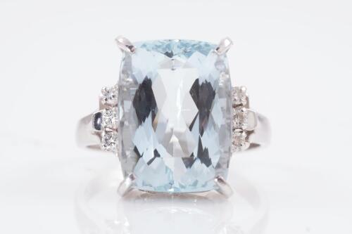 9.35ct Aquamarine and Diamond Ring