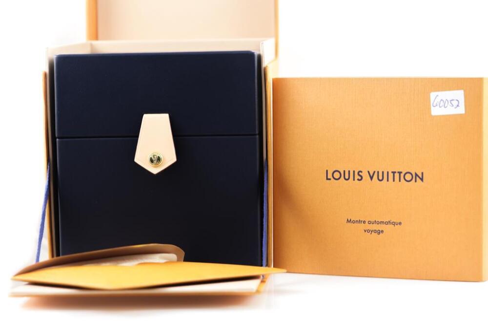 Sold at Auction: Louis Vuitton, Louis Vuitton - Montre Tambour