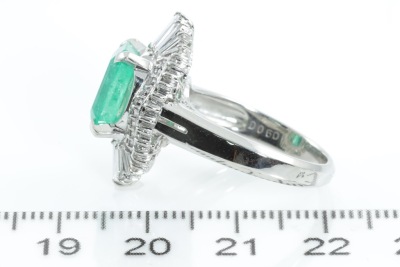 3.91ct Emerald and Diamond Ring - 3