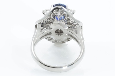 2.72ct Sapphire and Diamond Ring - 6