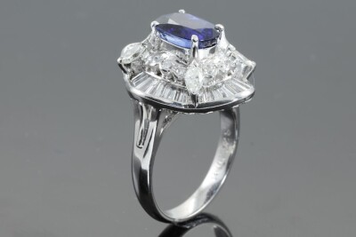 2.72ct Sapphire and Diamond Ring - 7