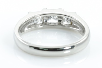 1.00ct Diamond Ring - 4