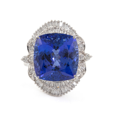 11.78ct Tanzanite & Diamond Ring