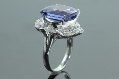 11.78ct Tanzanite & Diamond Ring - 6