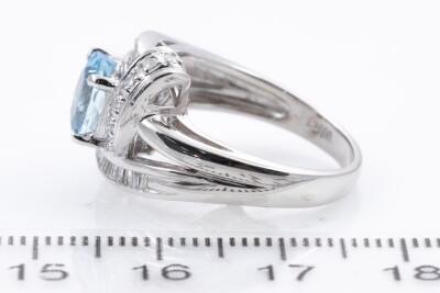 1.16ct Aquamarine and Diamond Ring - 3