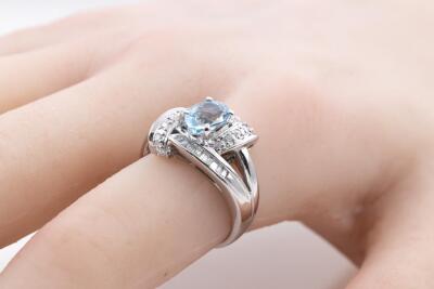 1.16ct Aquamarine and Diamond Ring - 6
