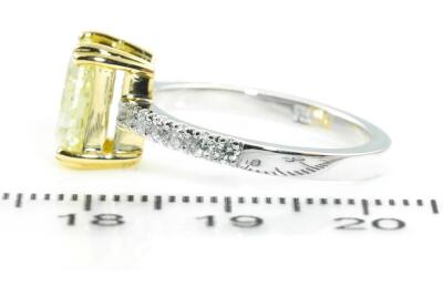 1.80ct Fancy Yellow Diamond Ring GIA - 3