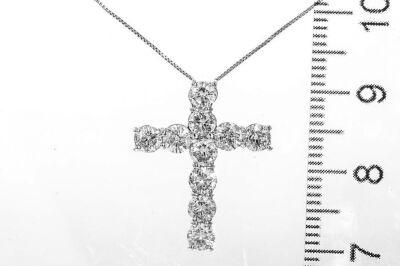 1.50ct Diamond Cross Pendant - 3
