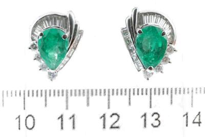 3.73ct Emerald and Diamond Earrings GIA - 4