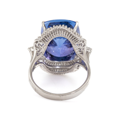 11.78ct Tanzanite & Diamond Ring - 8