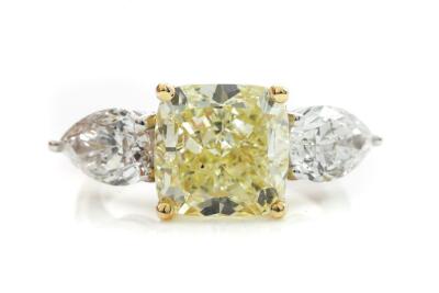 5.20ct Fancy Yellow Diamond Ring GIA SI1