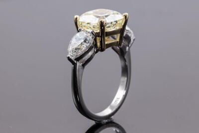 5.20ct Fancy Yellow Diamond Ring GIA SI1 - 5