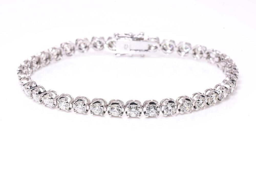 Purchased this 6.52ct diamond tennis bracelet and I adore it