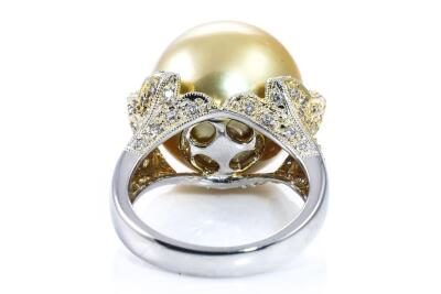South Sea Pearl and Diamond Ring - 4