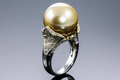 South Sea Pearl and Diamond Ring - 5