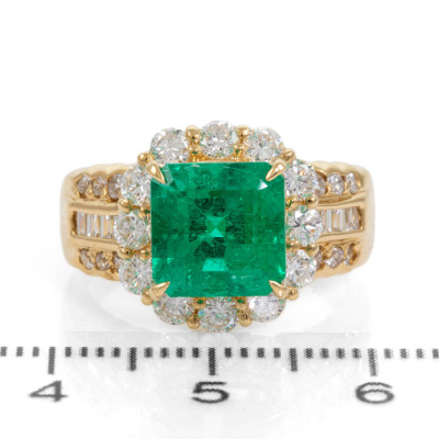 2.98ct Emerald and Diamond Ring - 2
