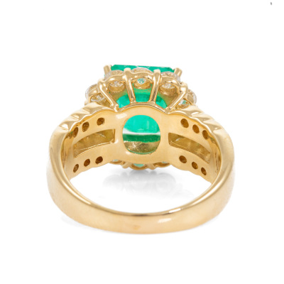 2.98ct Emerald and Diamond Ring - 5