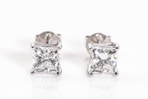 3.01ct Diamond Stud Earrings GIA D-E SI1