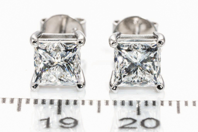 3.01ct Diamond Stud Earrings GIA D-E SI1 - 2