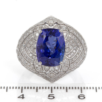 7.70ct Tanzanite and Diamond Ring - 2