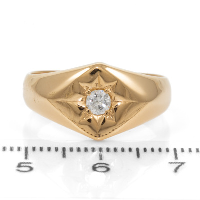 Diamond Signet Ring 18ct Yellow Gold - 2
