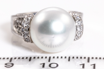 12.0mm South Sea Pearl and Diamond Ring - 4