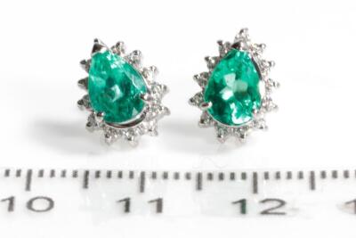 1.21ct Emerald and Diamond Earrings - 2