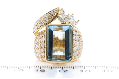 12.43ct Aquamarine and Diamond Ring - 2