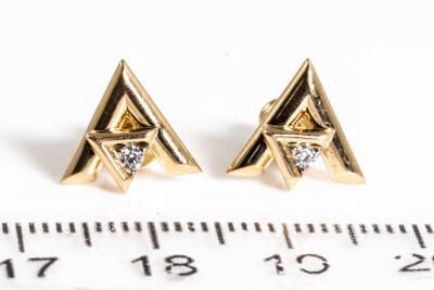 Louis Vuitton Volt Diamond Earrings - 4