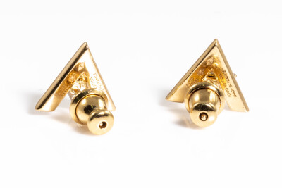 Louis Vuitton Volt Diamond Earrings - 7