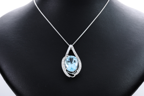 7.82ct Aquamarine and Diamond Pendant