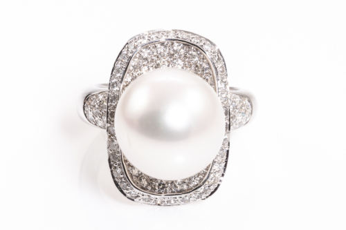 13.7mm Pearl and Diamond Ring