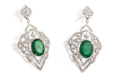 8.95ct Emerald and Diamond Earrings - 2