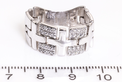 0.35ct Diamond Chain Ring - 2