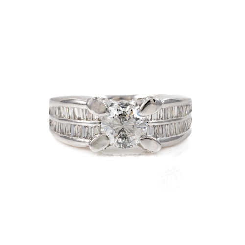 0.96ct Centred Diamond Dress Ring