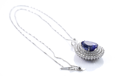 10.05ct Tanzanite and Diamond Pendant - 7