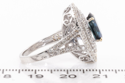 2.88ct Sapphire and Diamond Ring - 3
