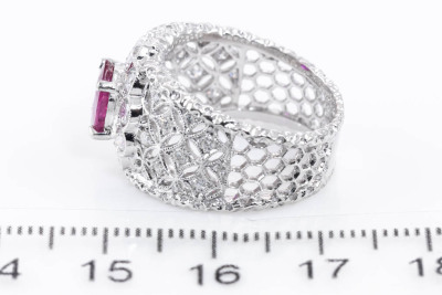 1.22ct Thai Ruby and Diamond Ring GIA - 3