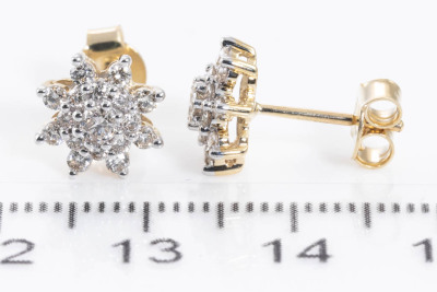 0.58ct Diamond Earrings - 3