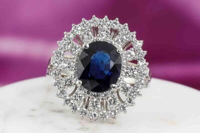 2.98ct Blue Sapphire and Diamond Ring - 9