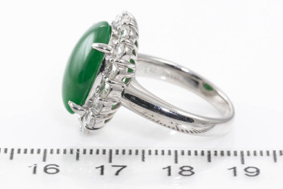 7.11ct Jade and Diamond Ring - 3