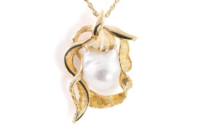 South Sea Baroque Pearl Pendant