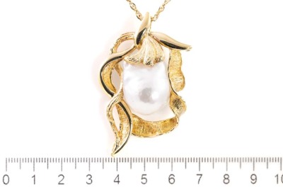 South Sea Baroque Pearl Pendant - 2