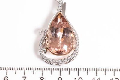 18.90ct Morganite and Diamond Pendant - 3
